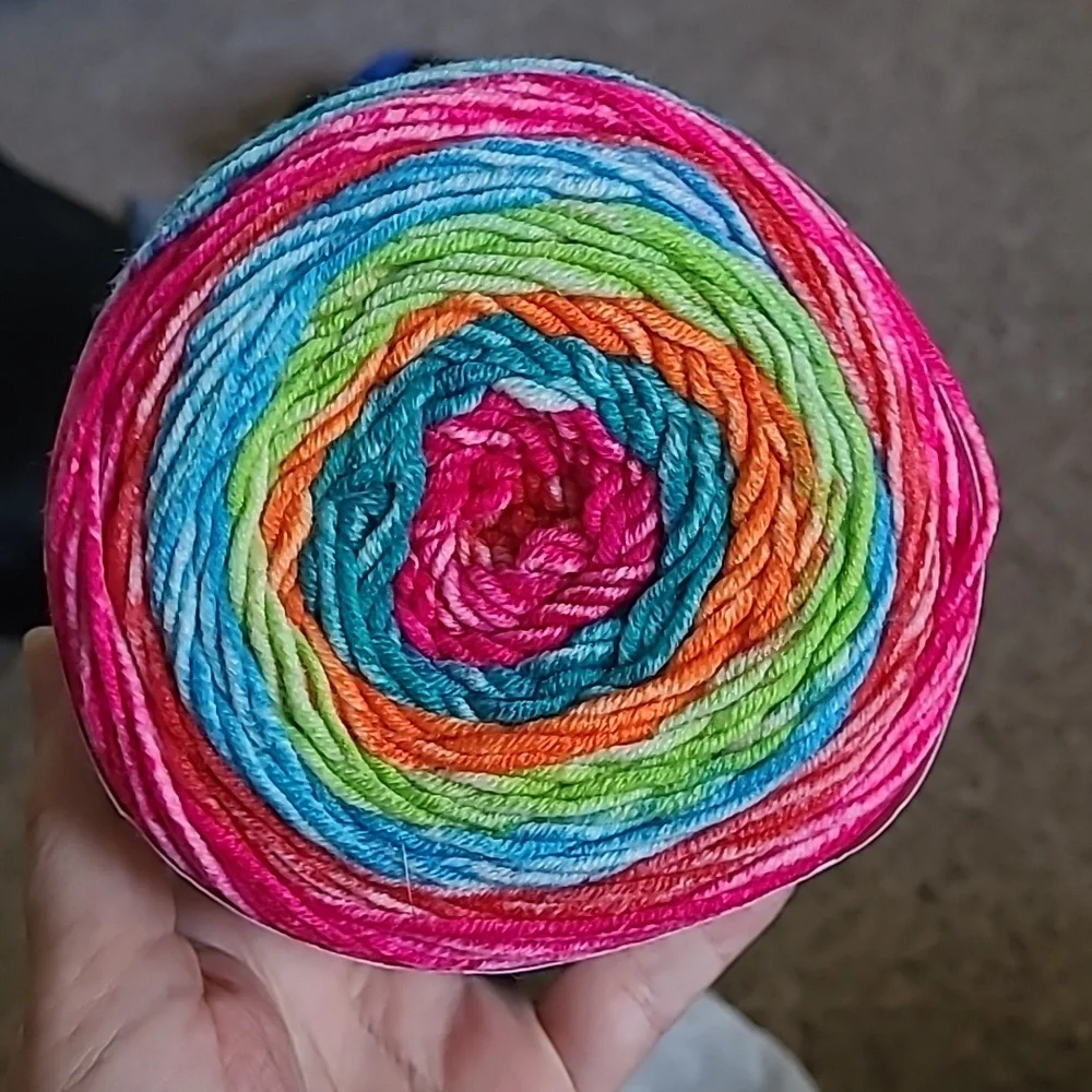 Cupcake & Mandala Ombre Yarn Lion Brand very colorful quality yarn crochet NEW ! - Picture 8 of 10